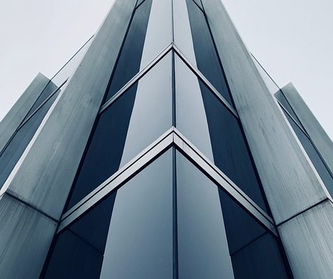 AI-Driven Strategies for Business Success: Maximizing Efficiency and Innovation Across Industries