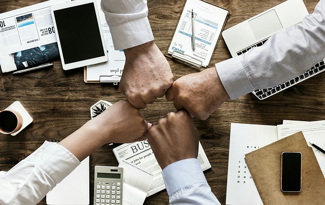 Revolutionizing Business Operations: The Essential Role of AI in Driving Growth and Innovation