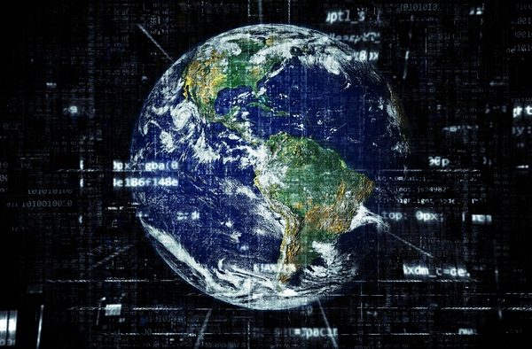 Unveiling AI Technology: How Intelligent Systems Are Revolutionizing Our Daily Lives and Industries