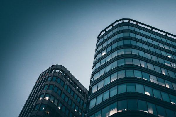 Revolutionizing Business Operations: How AI is Shaping the Future of Work and Efficiency