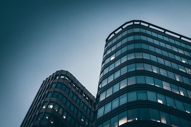 Revolutionizing Business Operations: How AI is Shaping the Future of Work and Efficiency
